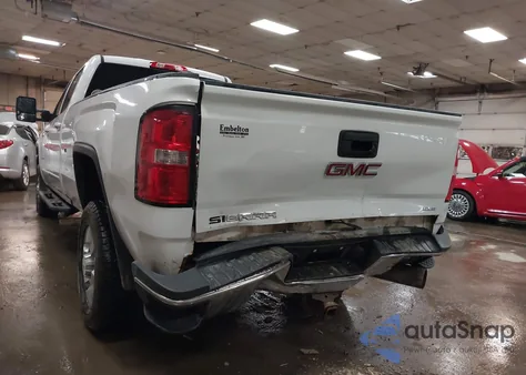 2018 GMC Sierra K2500 Sle z USA, uszkodzony, nr VIN 1GT12SEY1JF258177